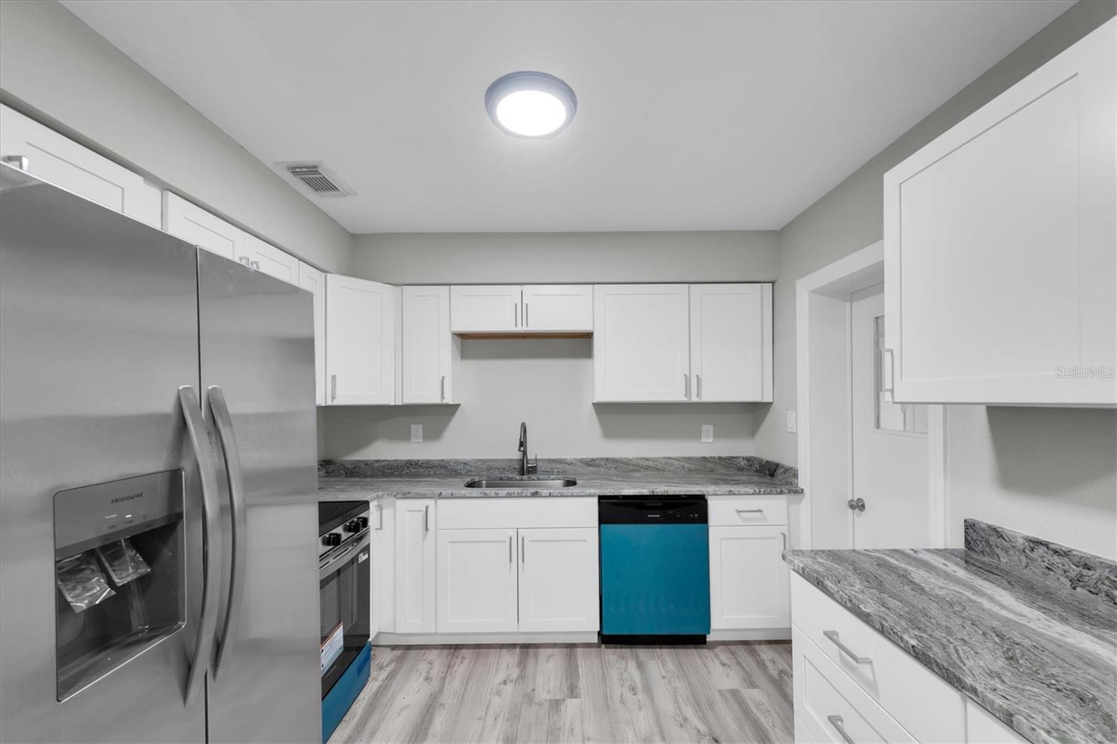 1808 S Club Ct Property Photo 12