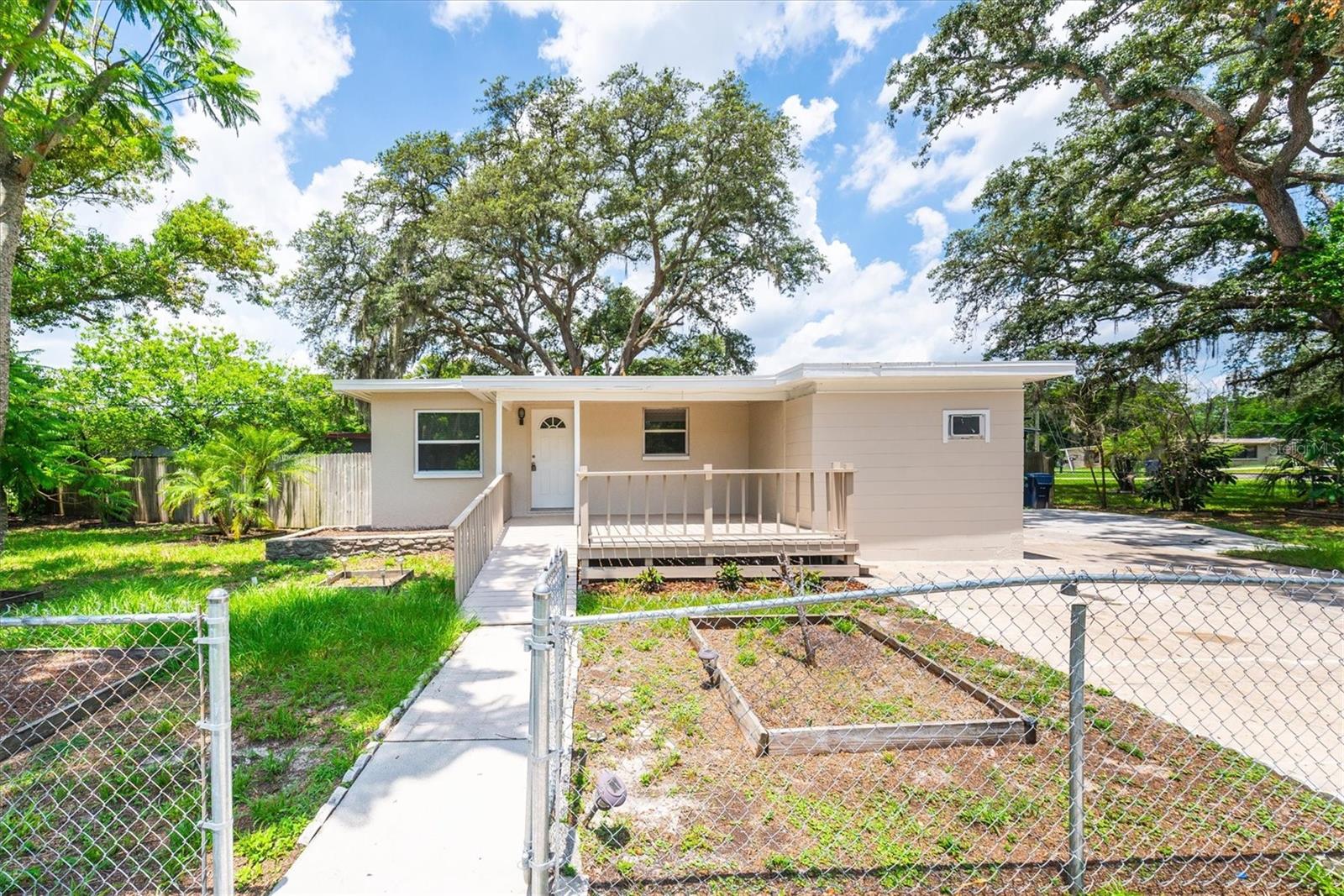 1808 S Club Ct Property Photo 1