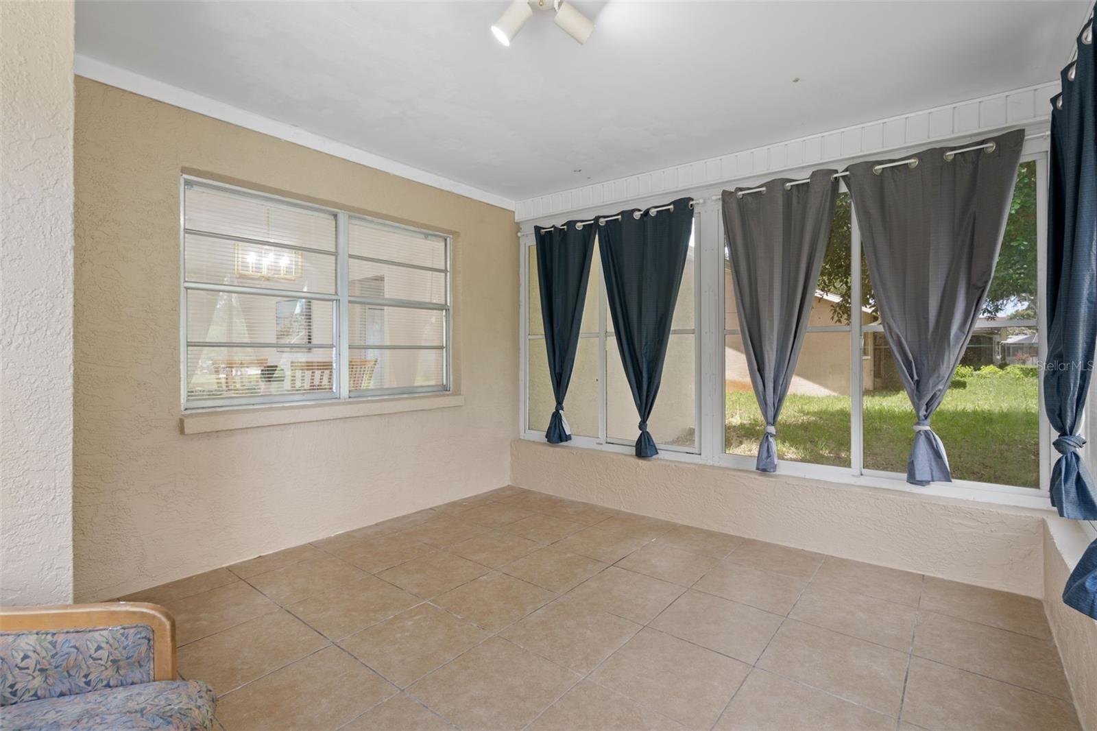 8643 Woodbridge Dr Property Photo 20