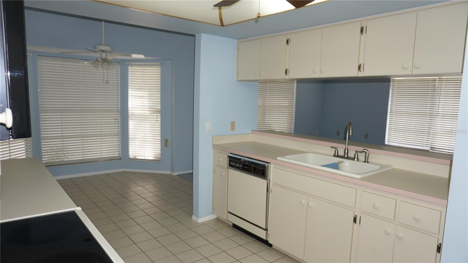 10512 Tapestry Dr Property Photo 3