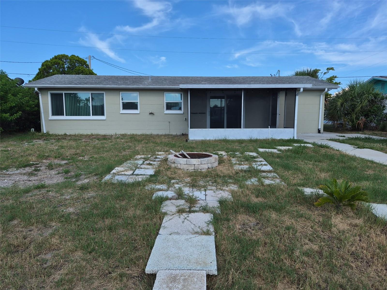 13636 Veronica Dr Property Photo 2