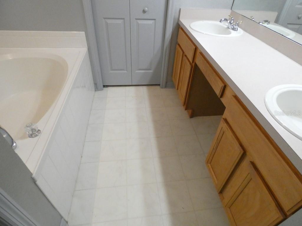 6200 Ashfield Pl Property Photo 26