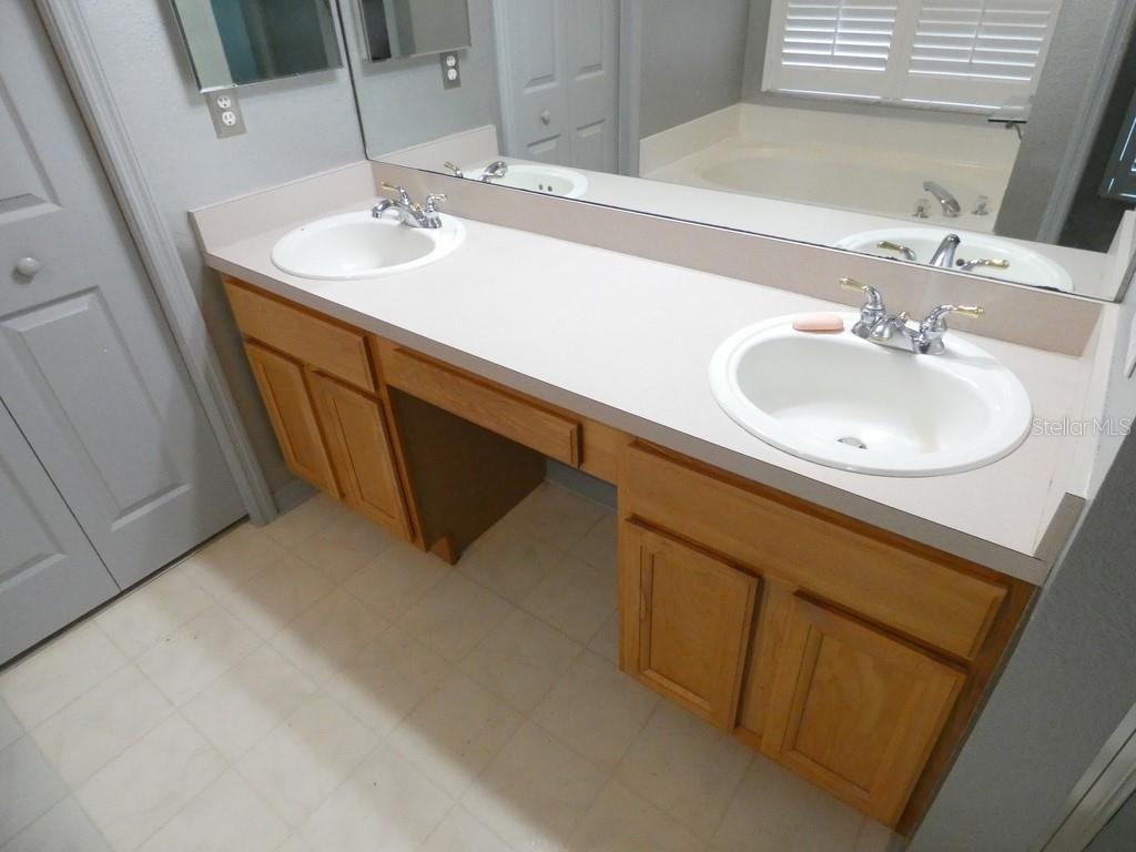 6200 Ashfield Pl Property Photo 27