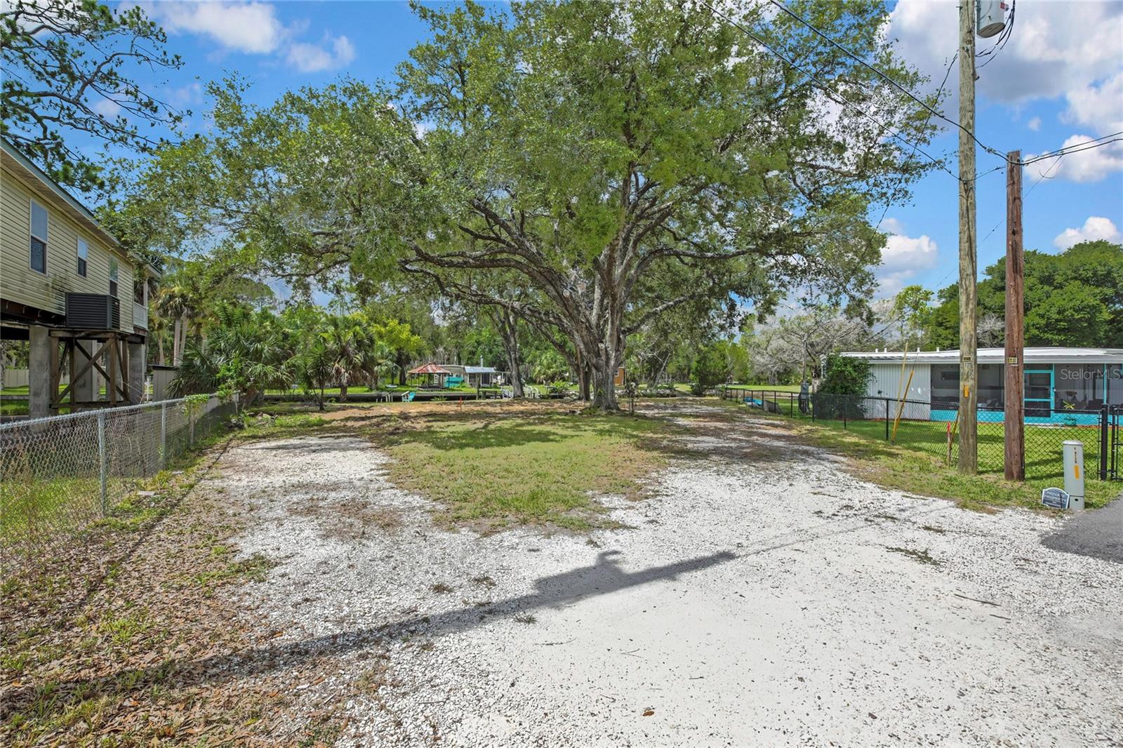 6134 Island Dr Property Photo 12