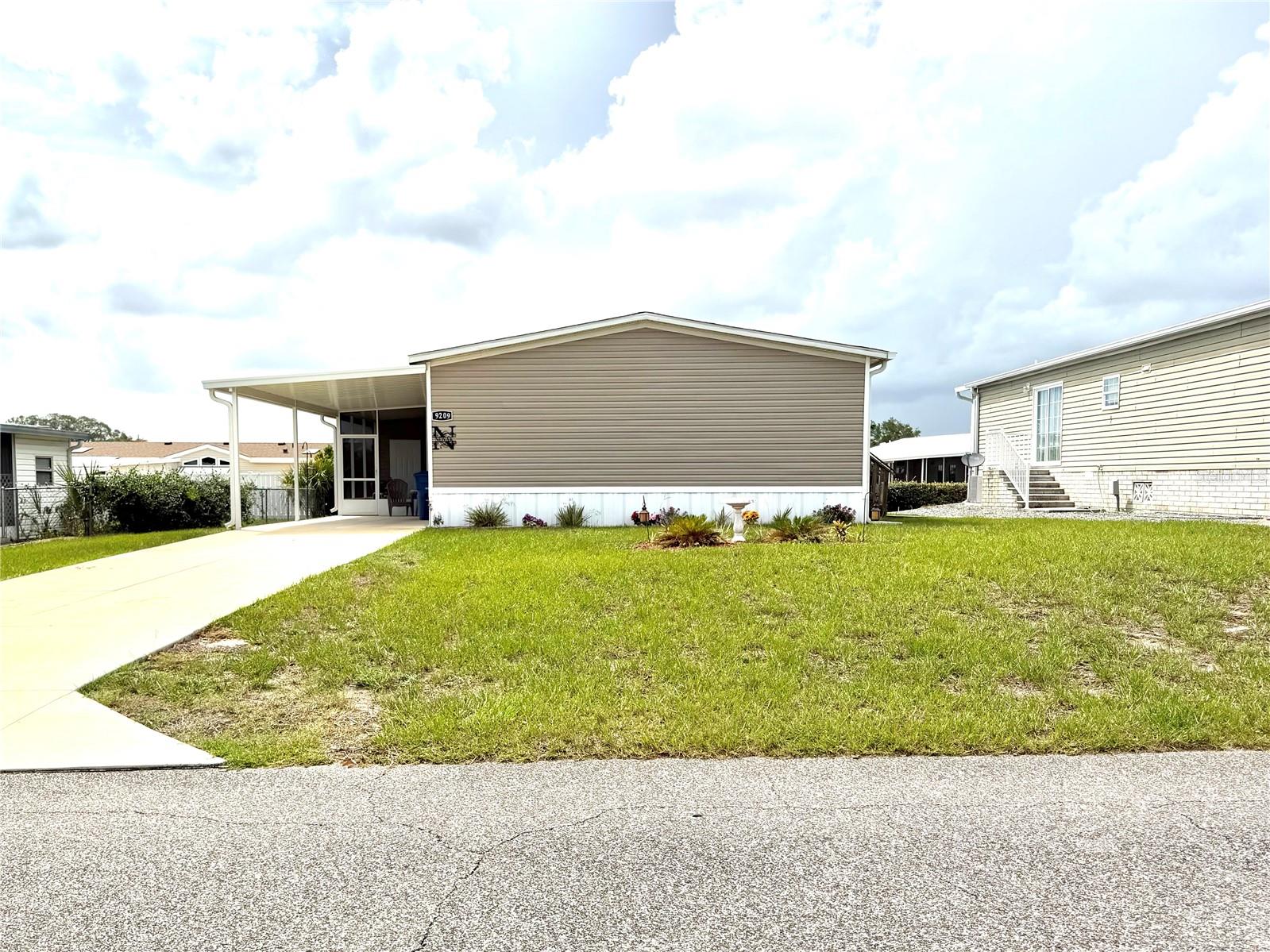 9209 Fontaine Dr Property Photo 1