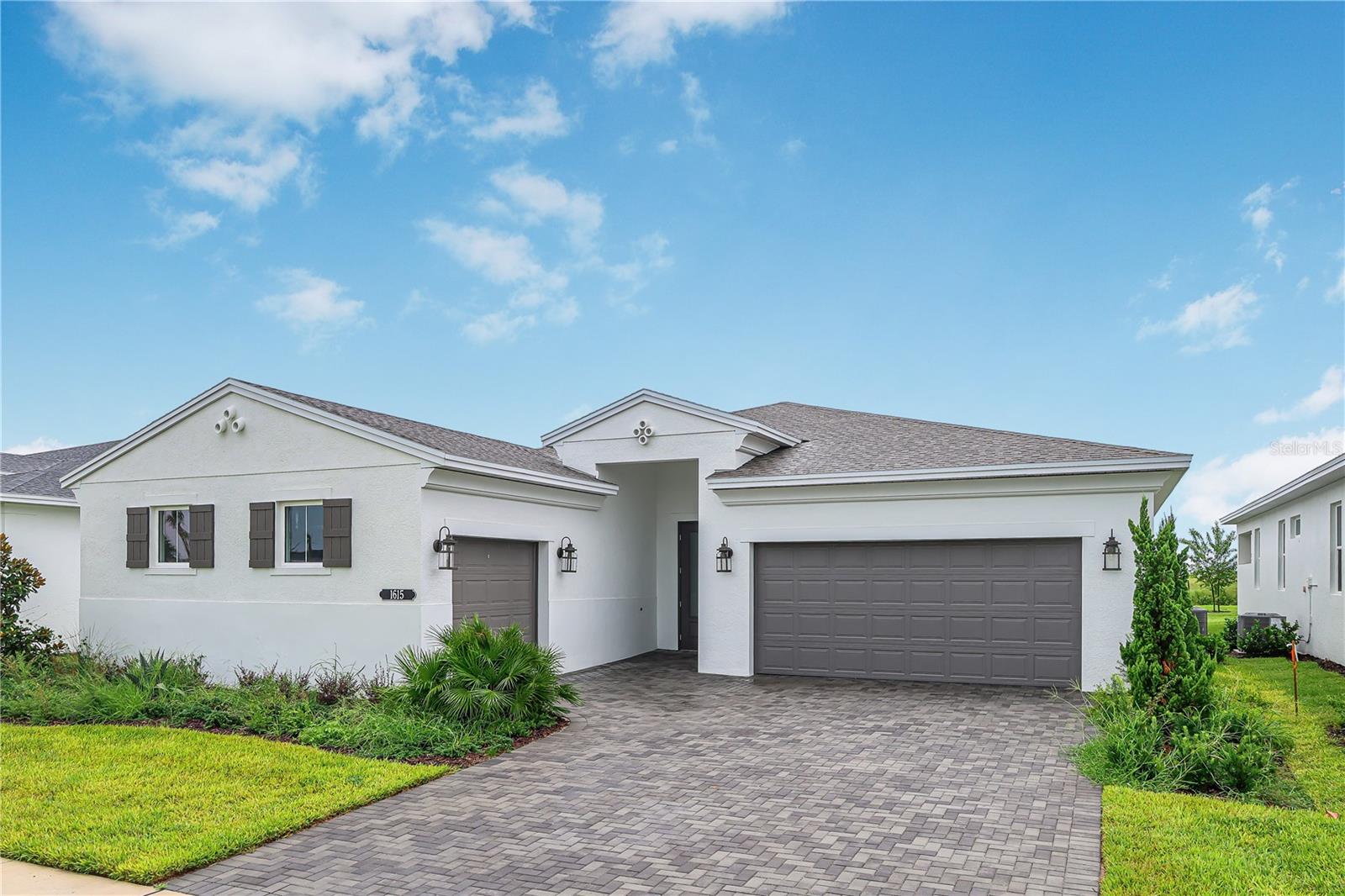 1615 Bellagio Loop Property Photo 1