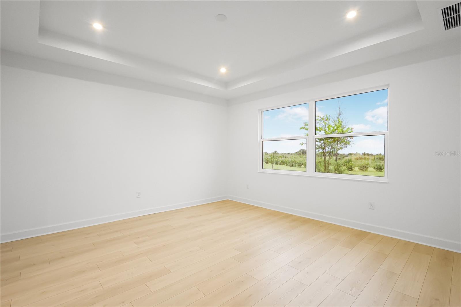 1615 Bellagio Loop Property Photo 12