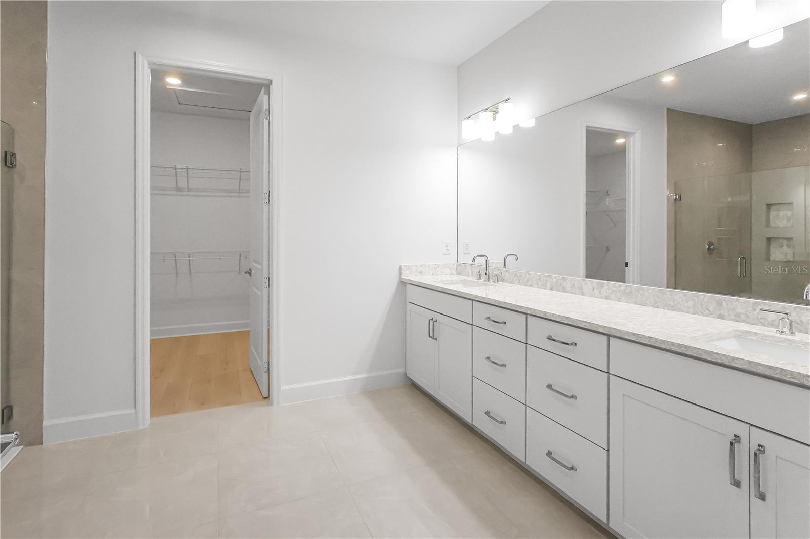 1615 Bellagio Loop Property Photo 14