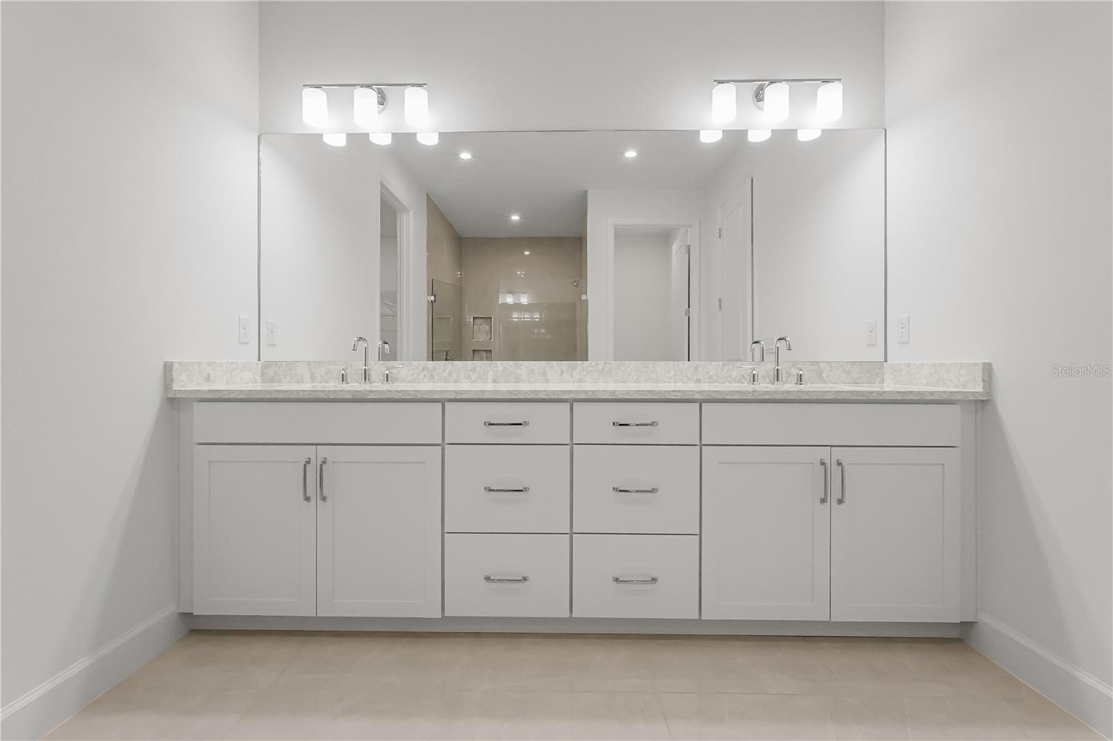 1615 Bellagio Loop Property Photo 15
