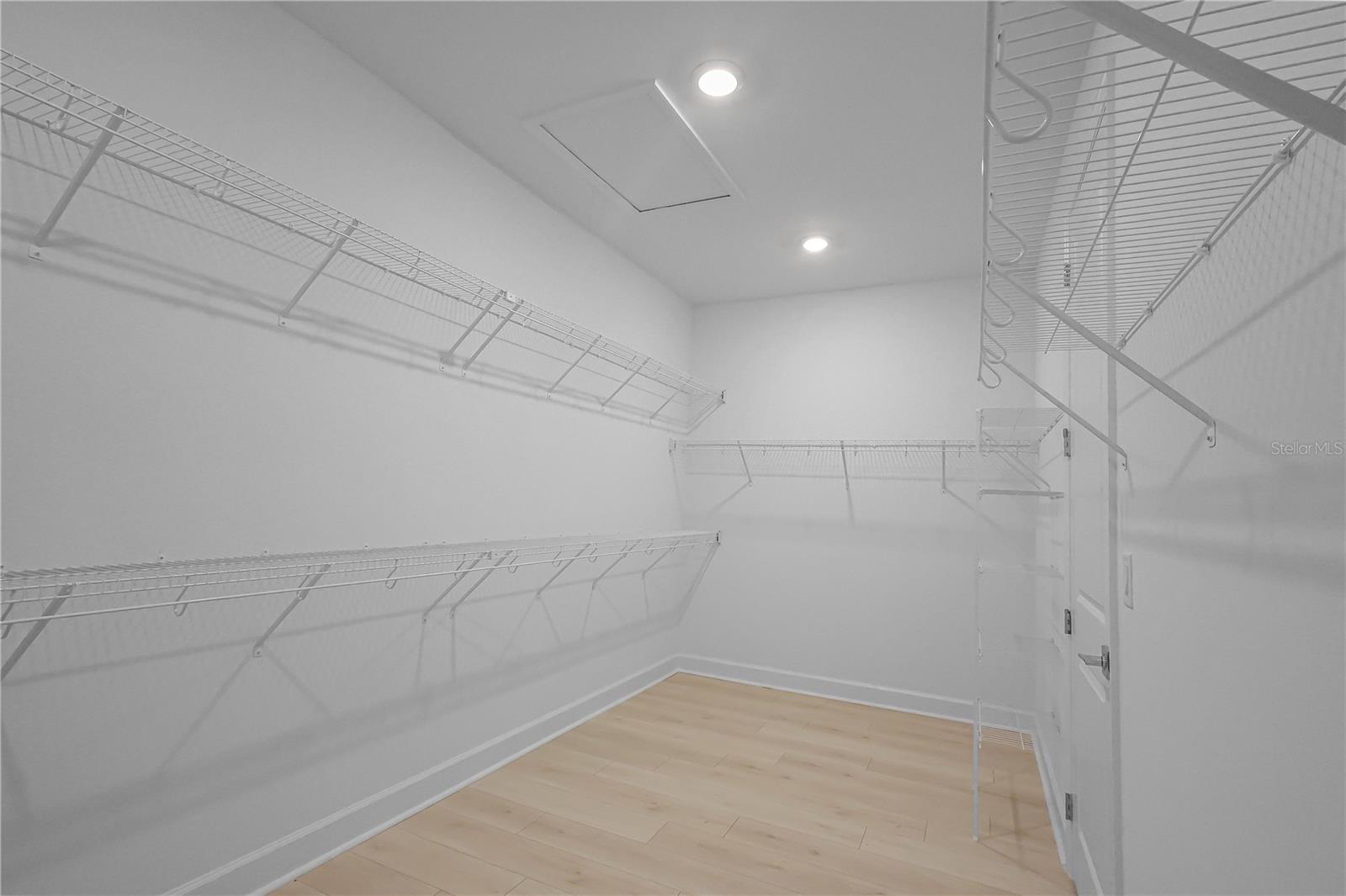 1615 Bellagio Loop Property Photo 17