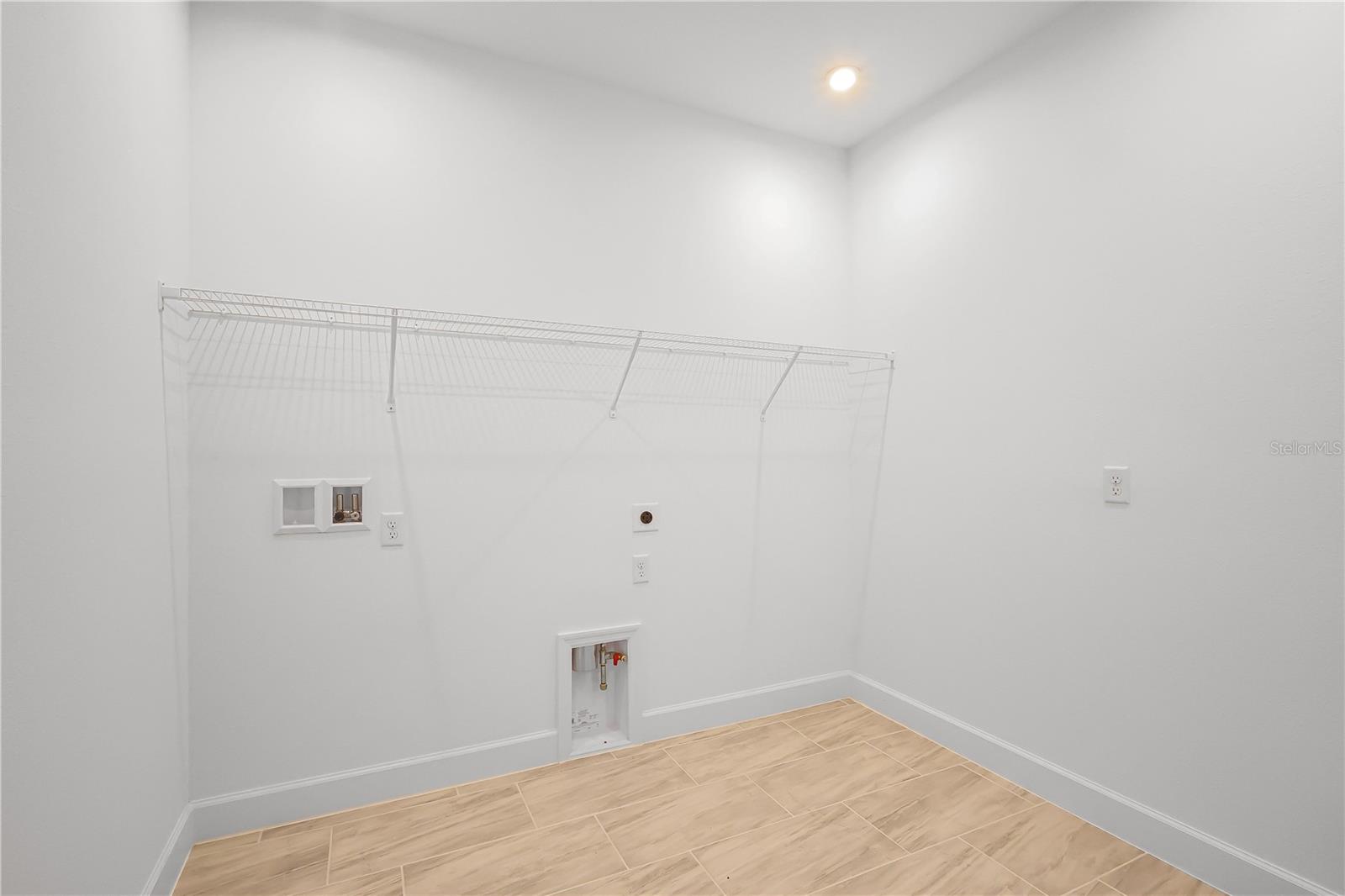 1615 Bellagio Loop Property Photo 22