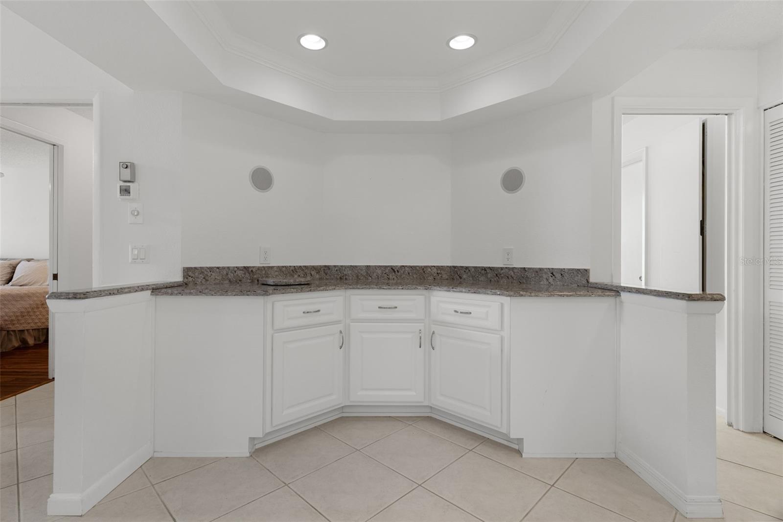 7196 Crown Oaks Dr Property Photo 13