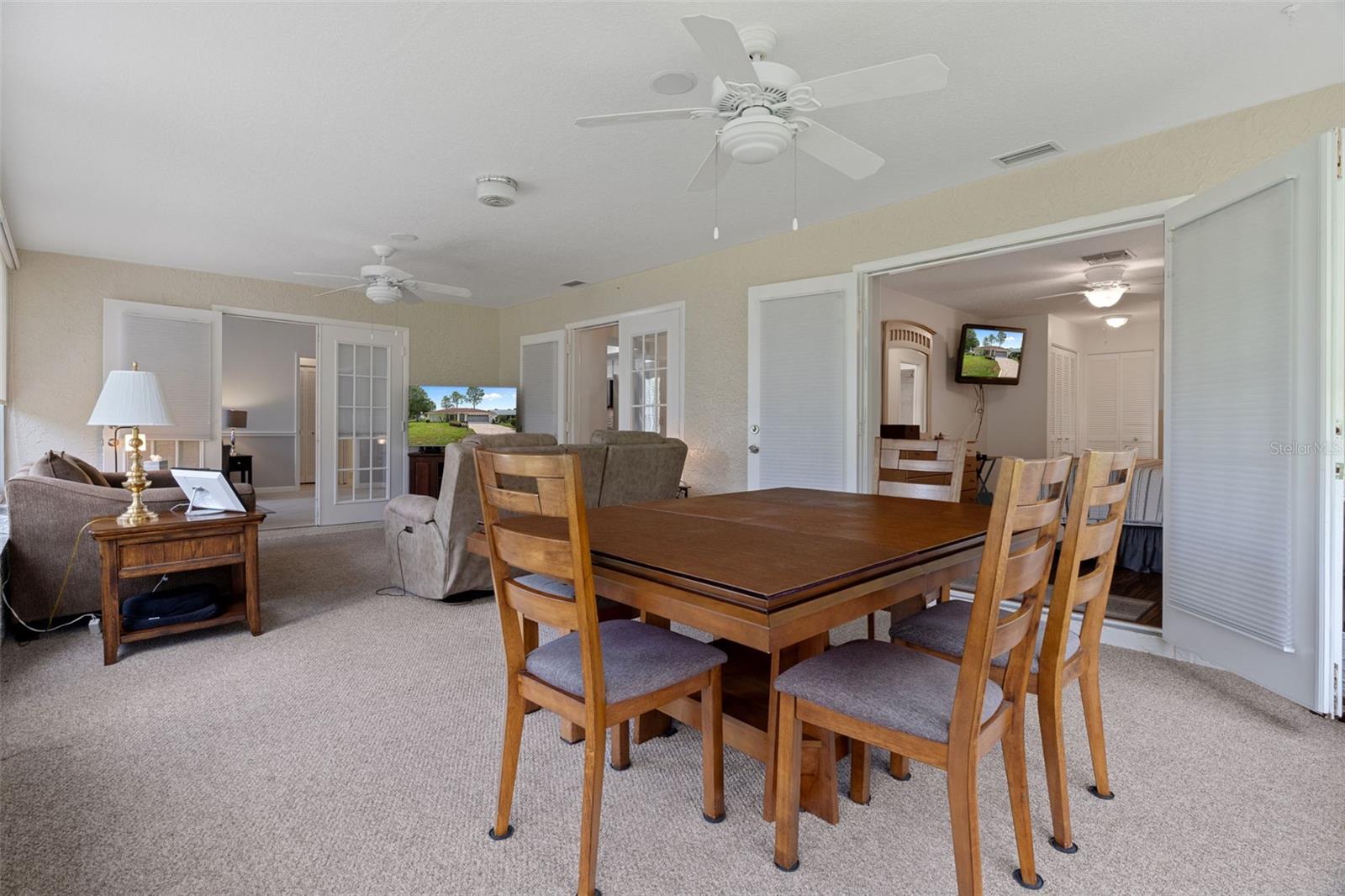 7196 Crown Oaks Dr Property Photo 21