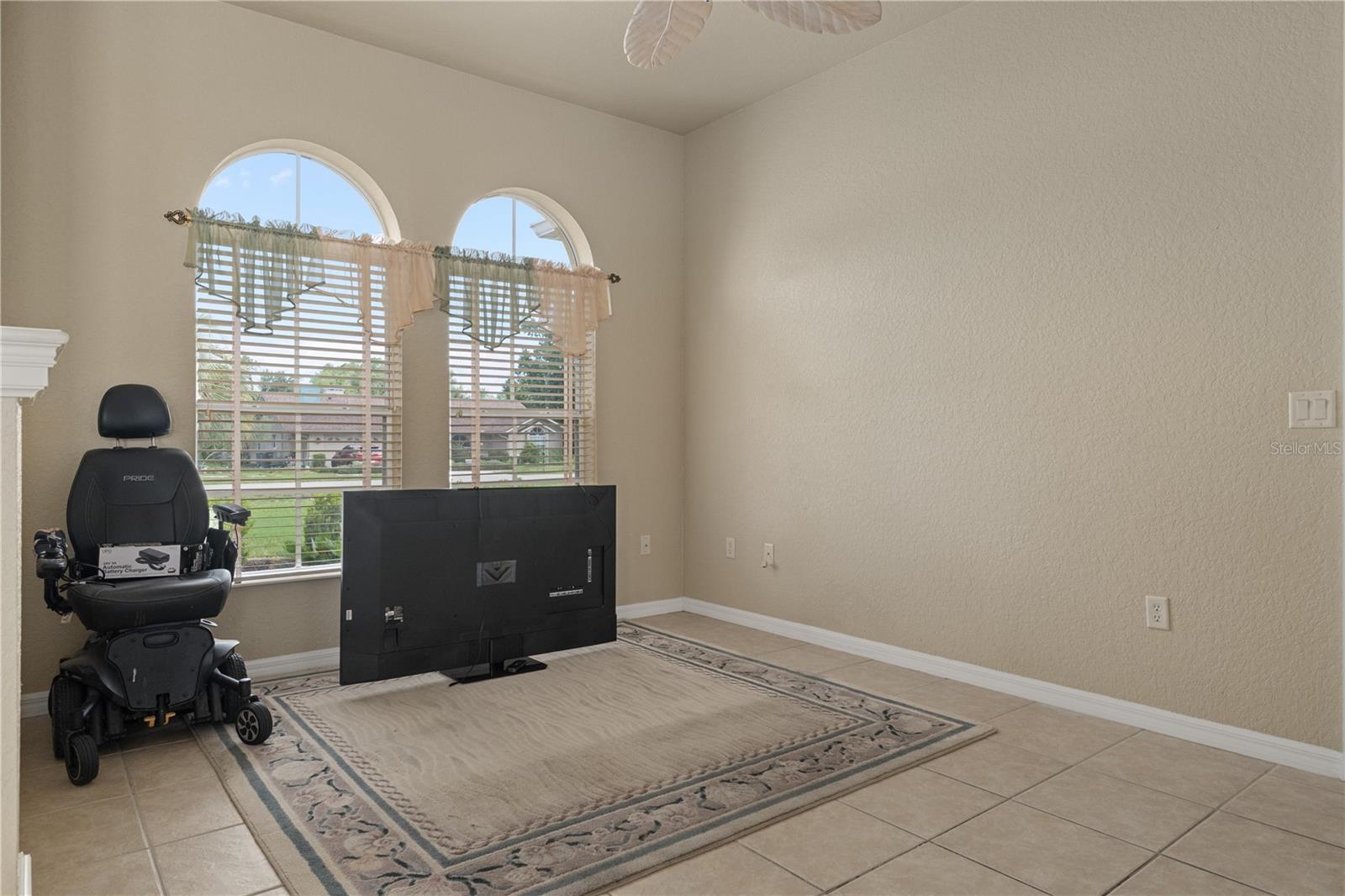 6132 Krista Dr Property Photo 17