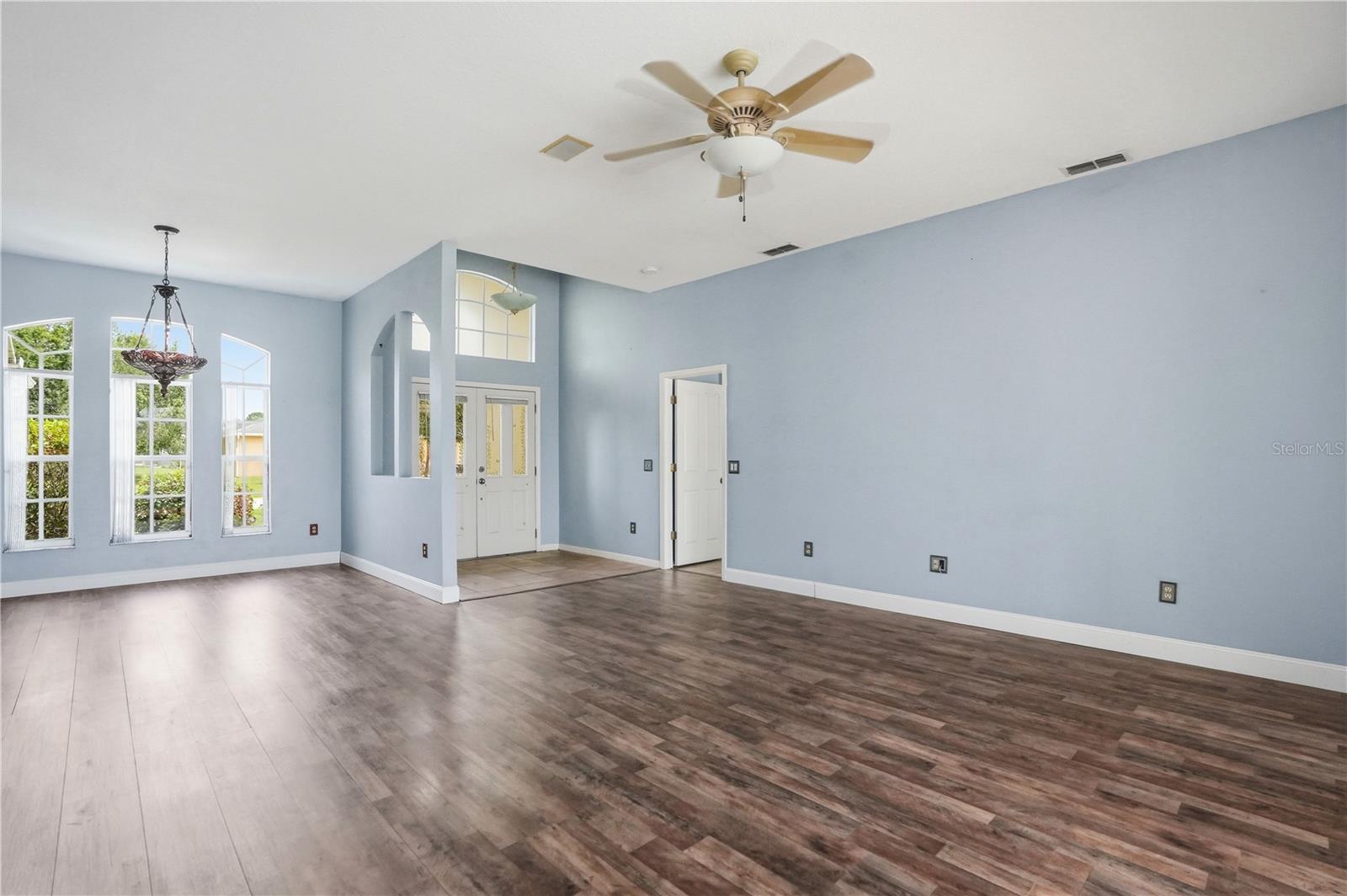 18131 Rivard Blvd Property Photo 8