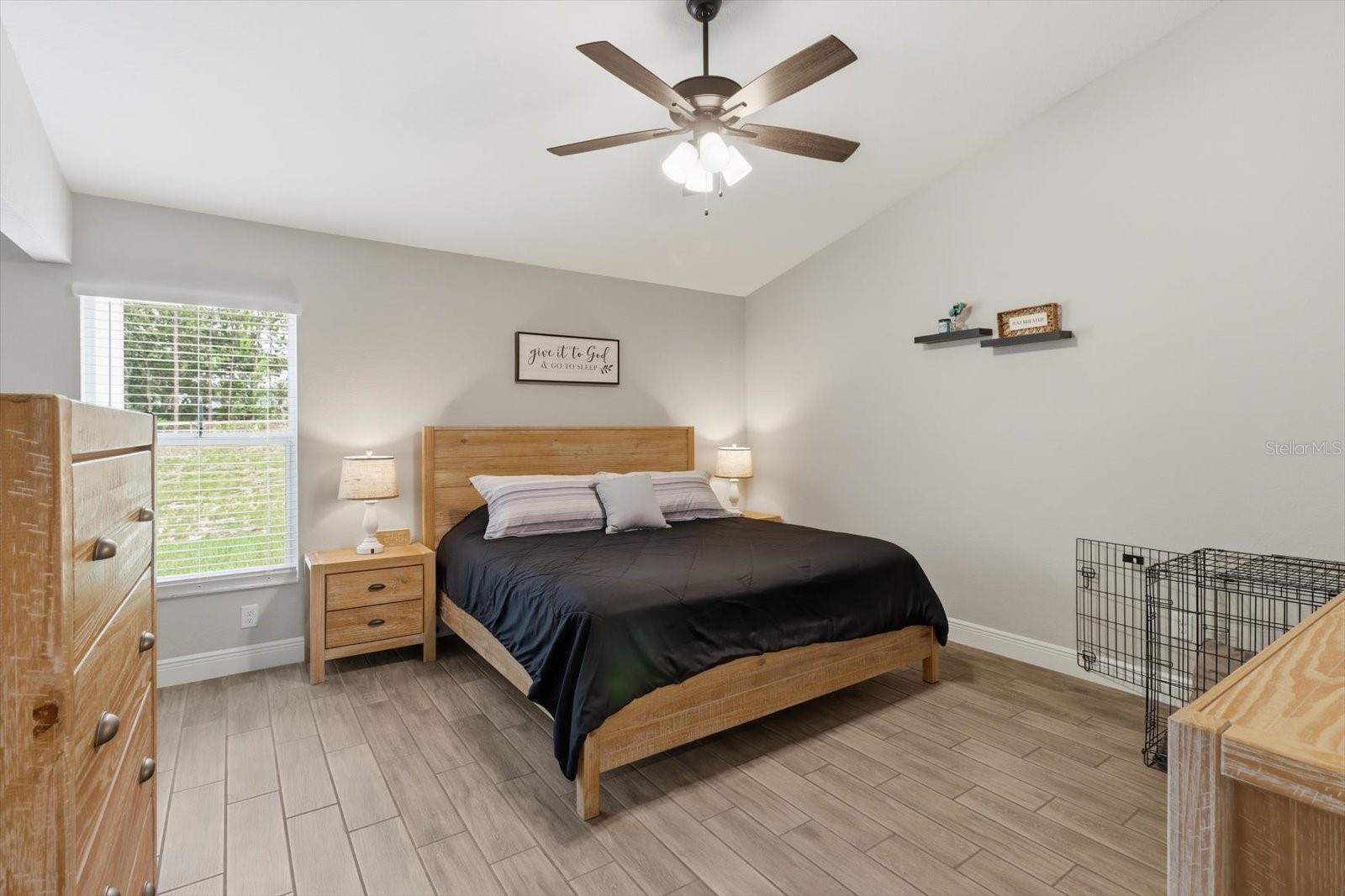 W7887516 Property Photo 23