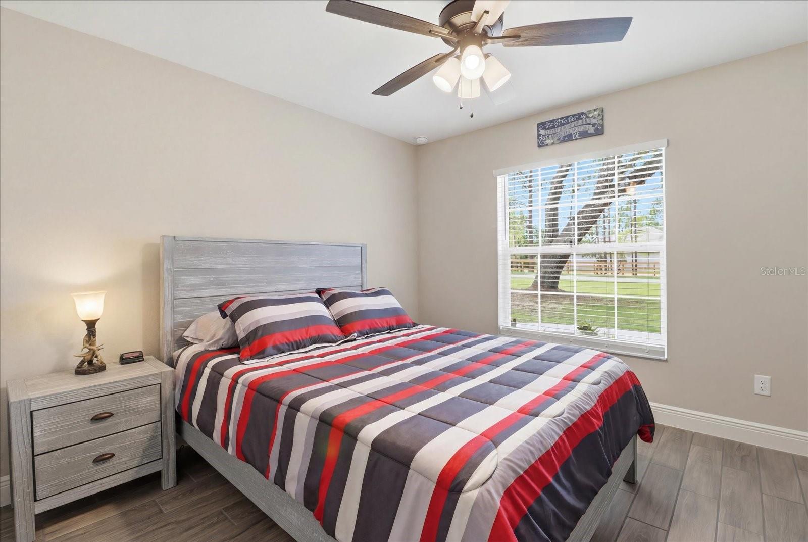 W7887516 Property Photo 32