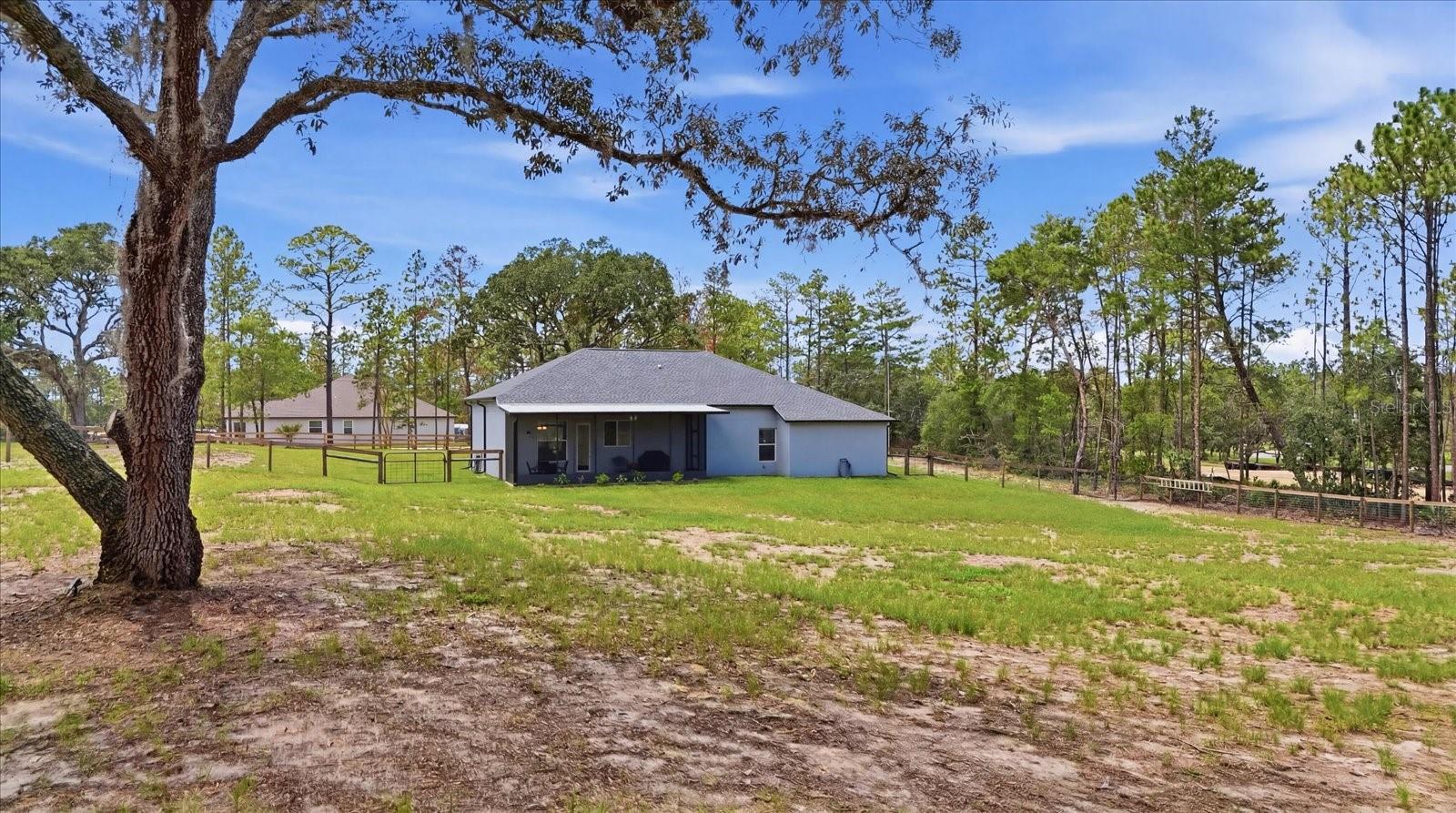 W7887516 Property Photo 40