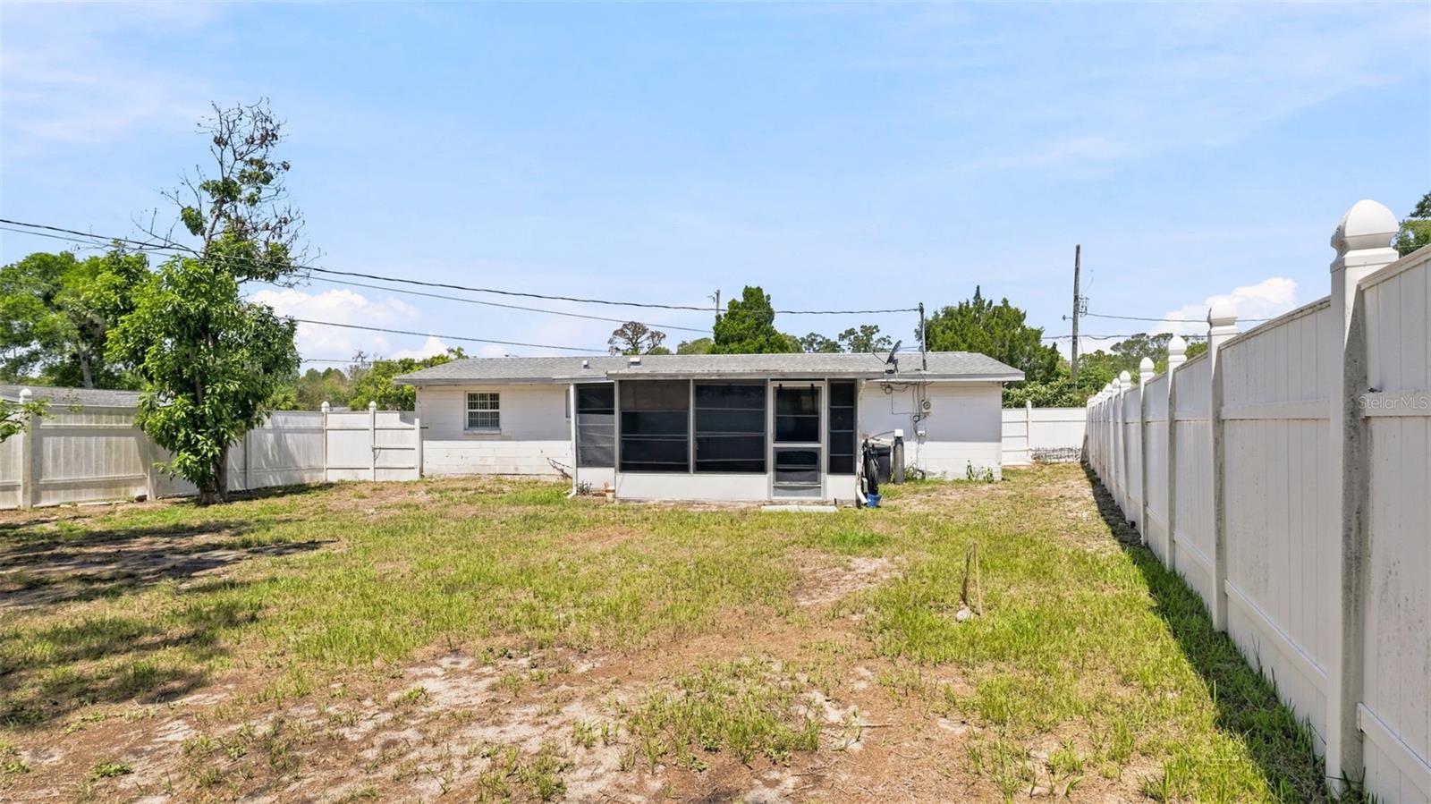 3498 Thunderbird Ave Property Photo 26