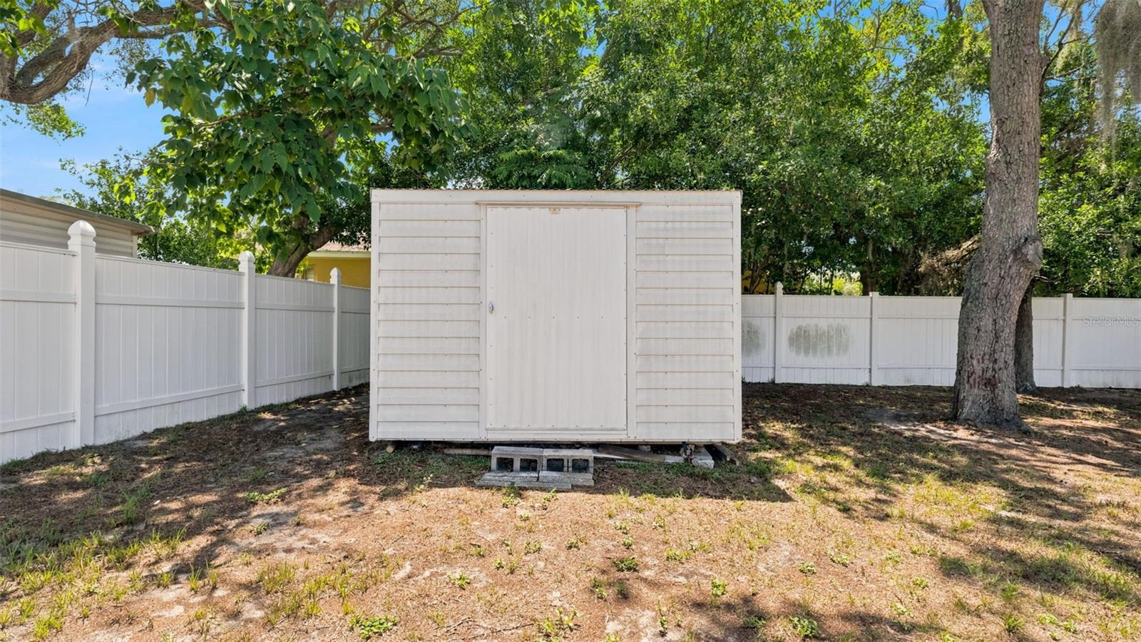 3498 Thunderbird Ave Property Photo 30