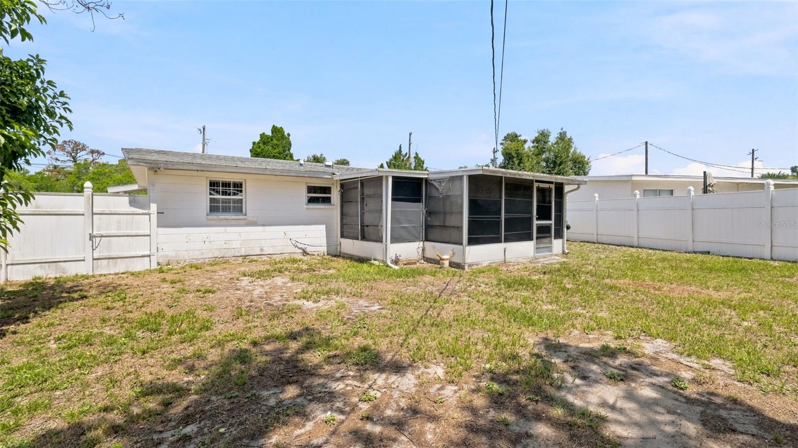 3498 Thunderbird Ave Property Photo 31