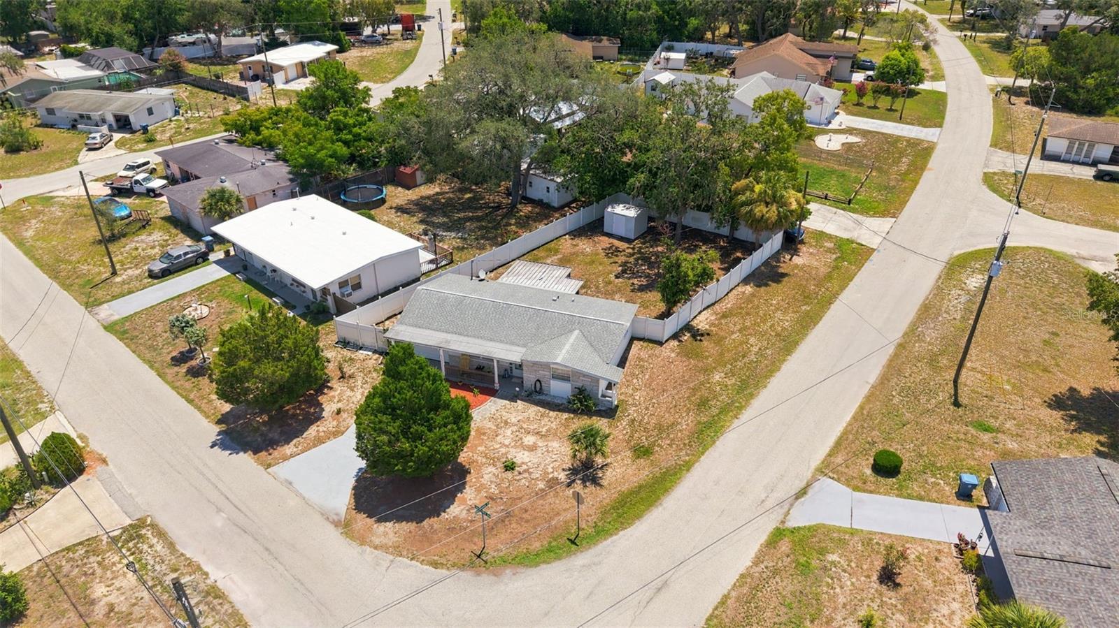 3498 Thunderbird Ave Property Photo 35