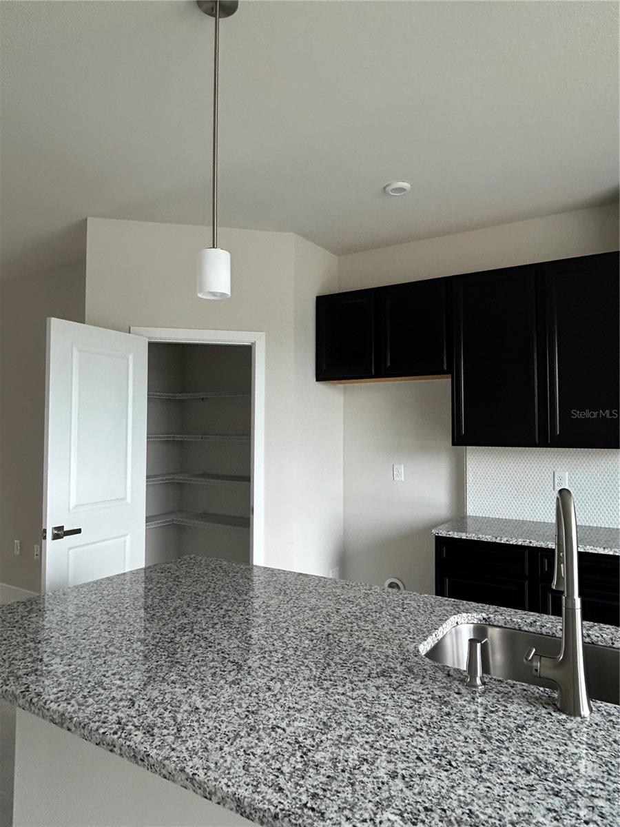 1838 Kendall Pointe Pl Property Photo 4