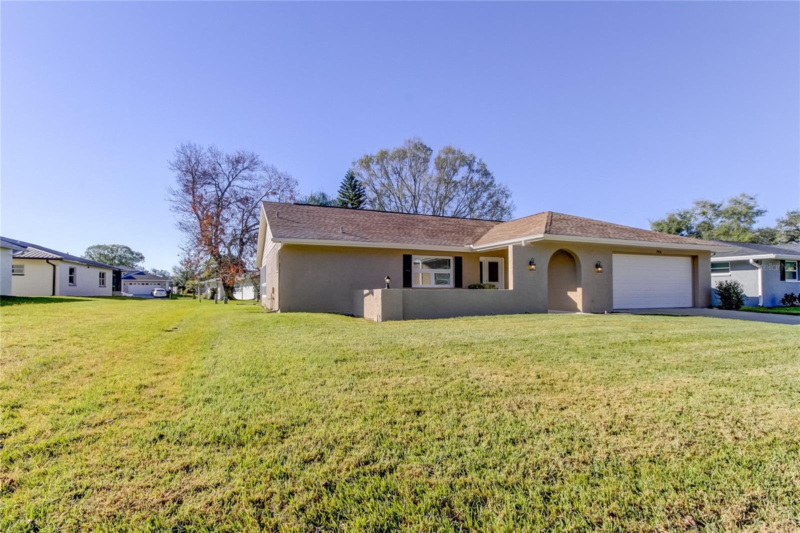 7926 Foxwood Dr Property Photo 16