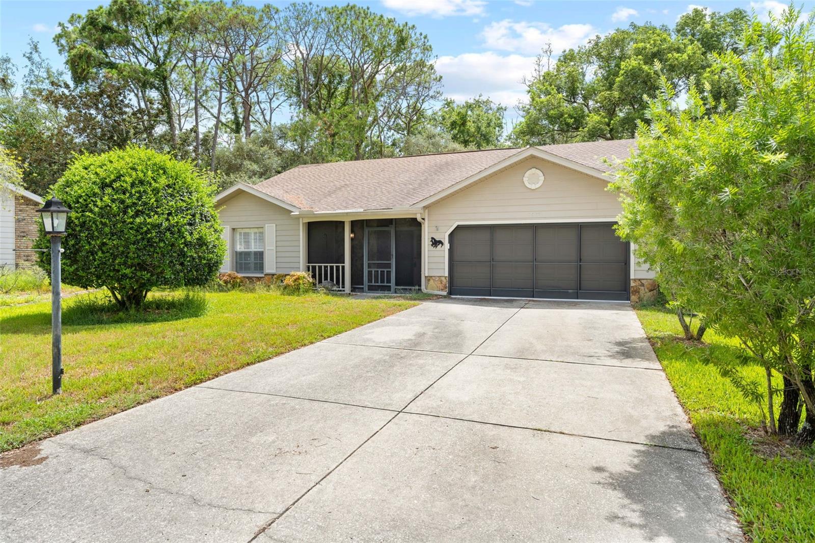 2629 IMPERIAL PINE DR Property Photo 1