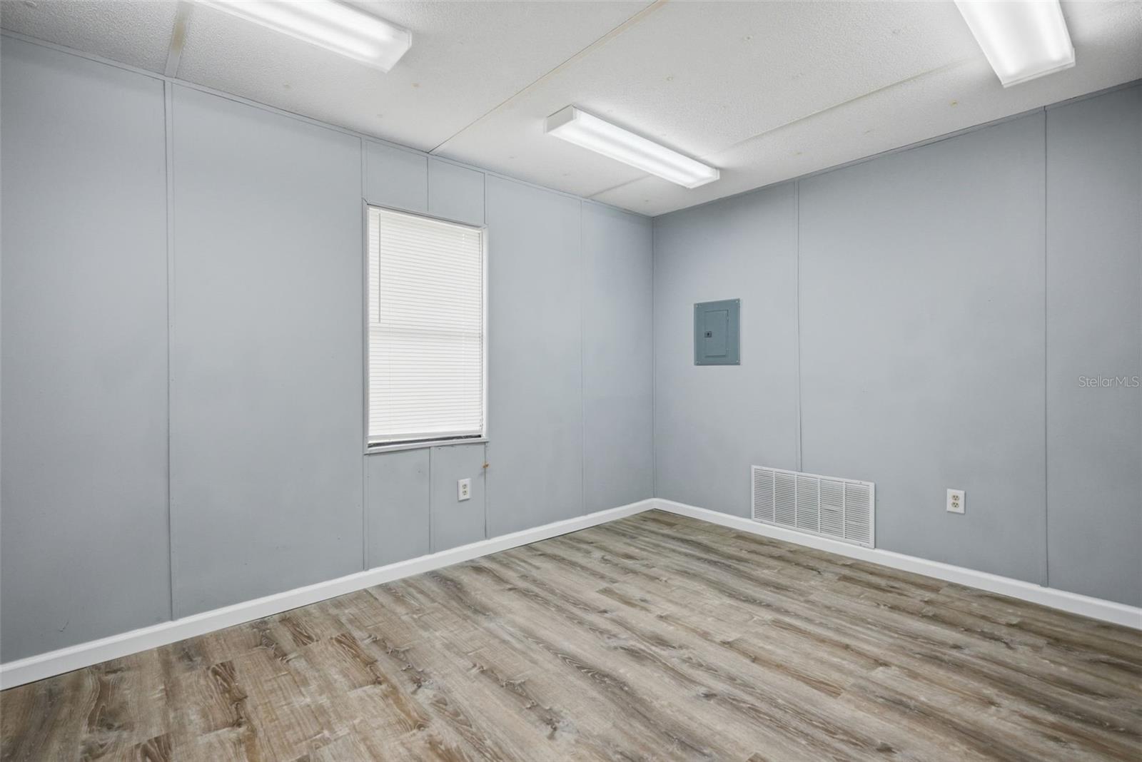 15464 Cortez Blvd Property Photo 24
