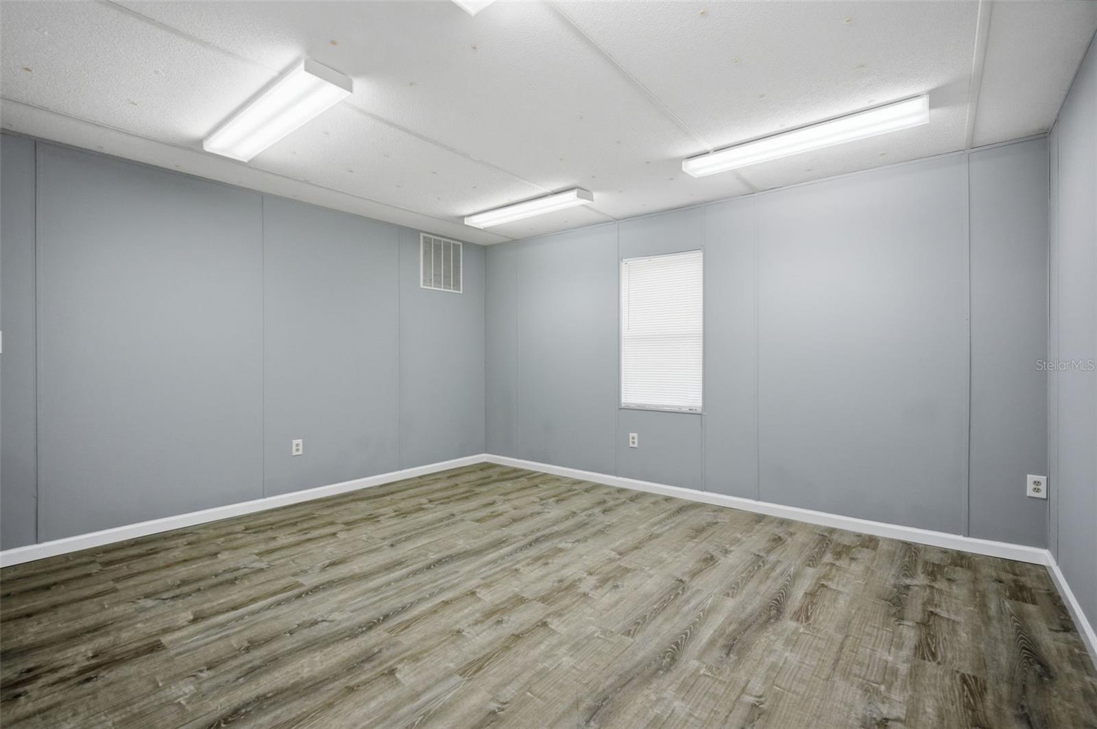 15464 Cortez Blvd Property Photo 32