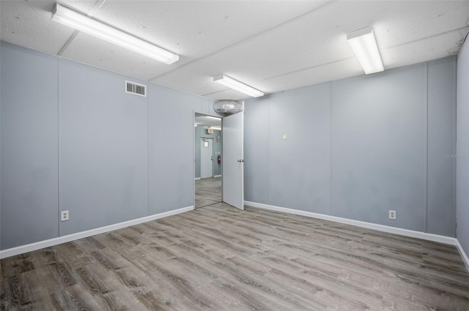 15464 Cortez Blvd Property Photo 35