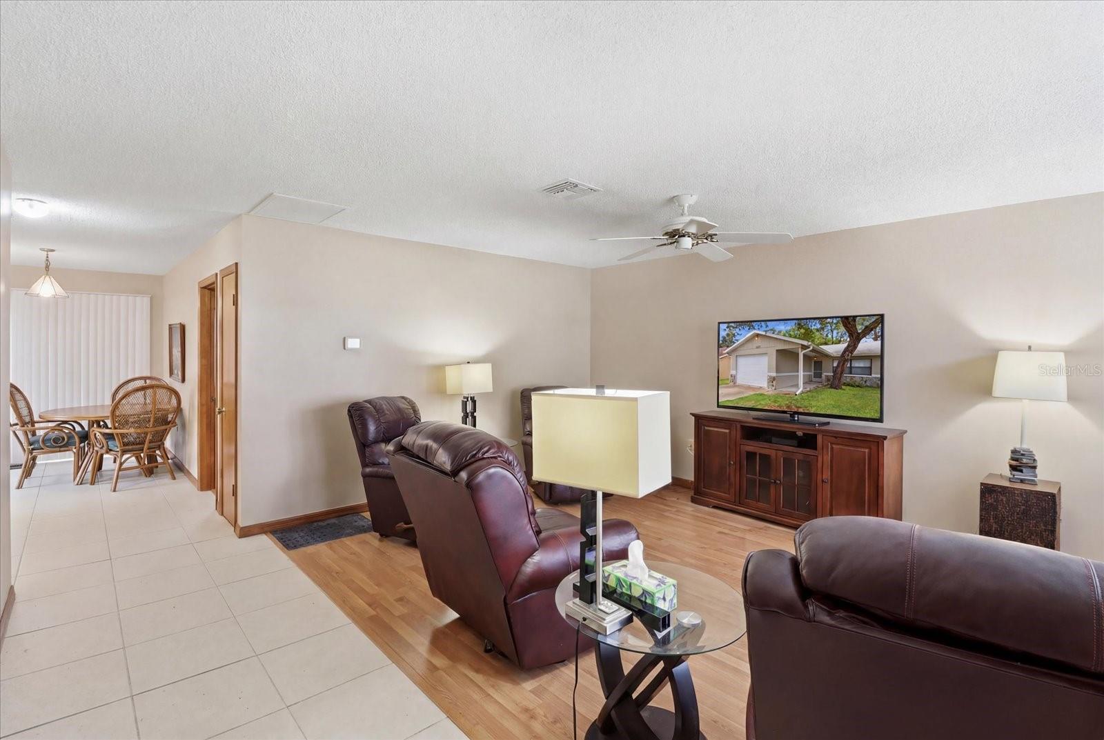 1289-1291 Markham Ave Property Photo 11
