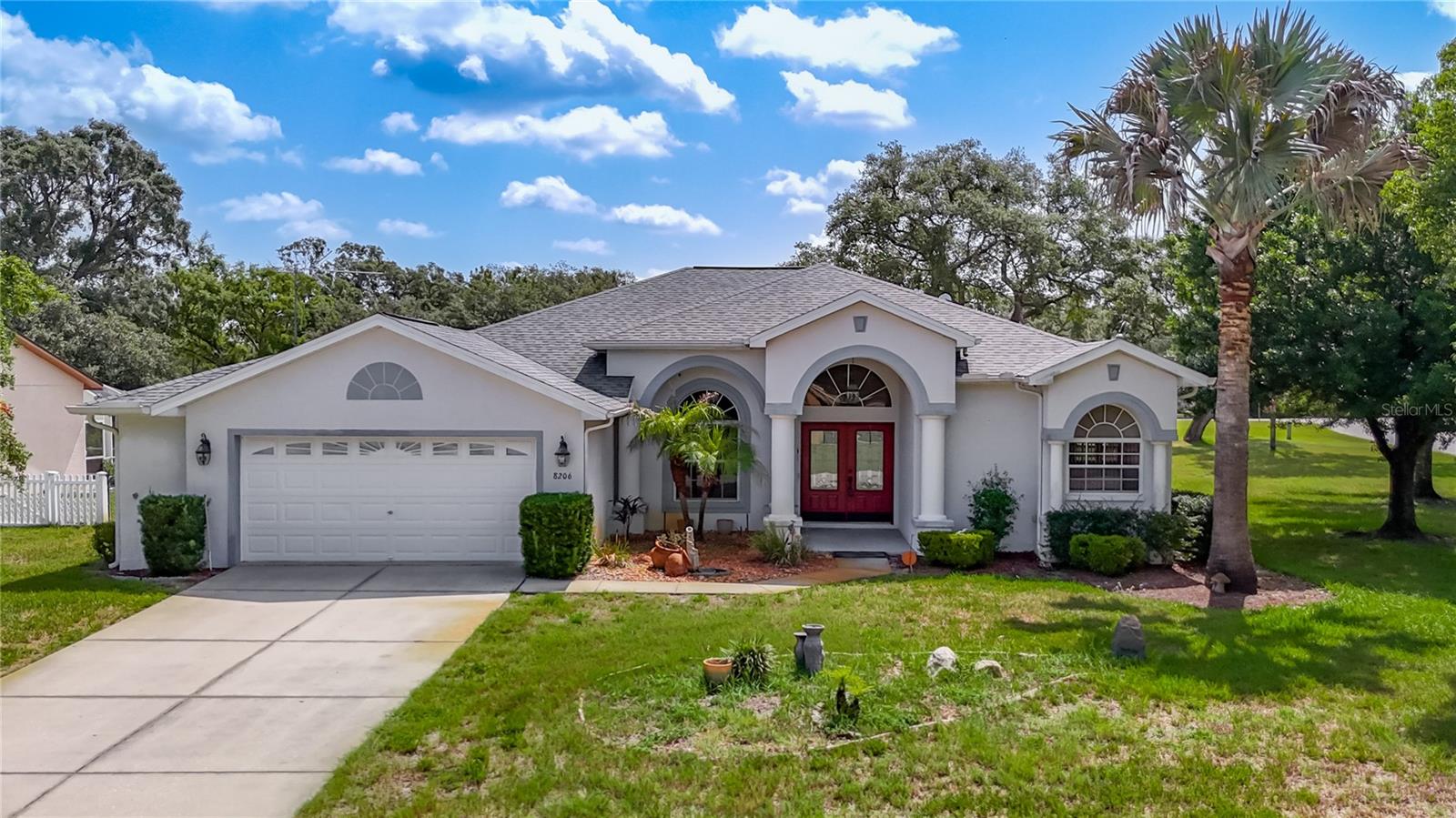 8206 PINEHURST DR Property Photo 1