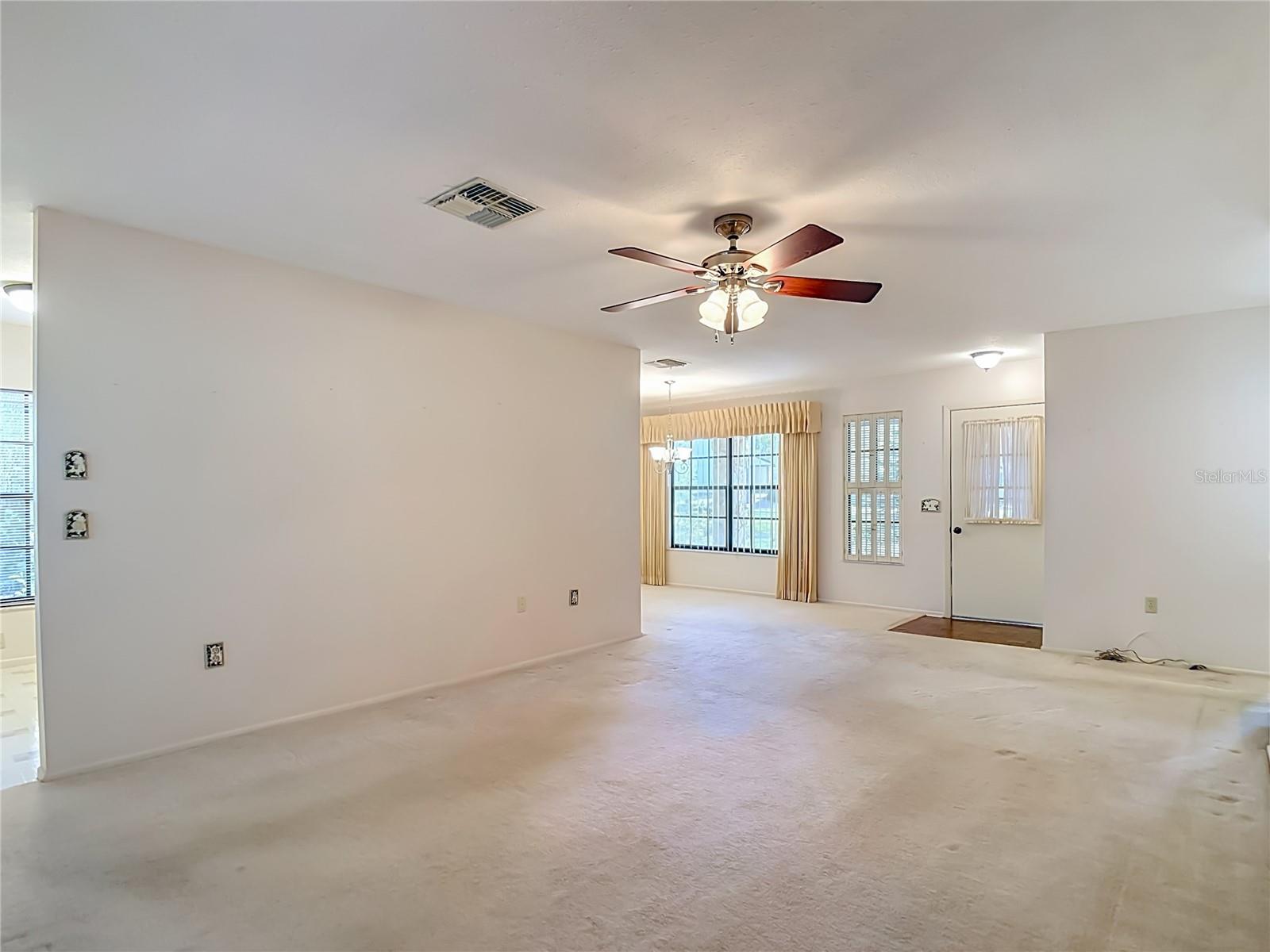 2077 Woodcutter Ct Property Photo 21