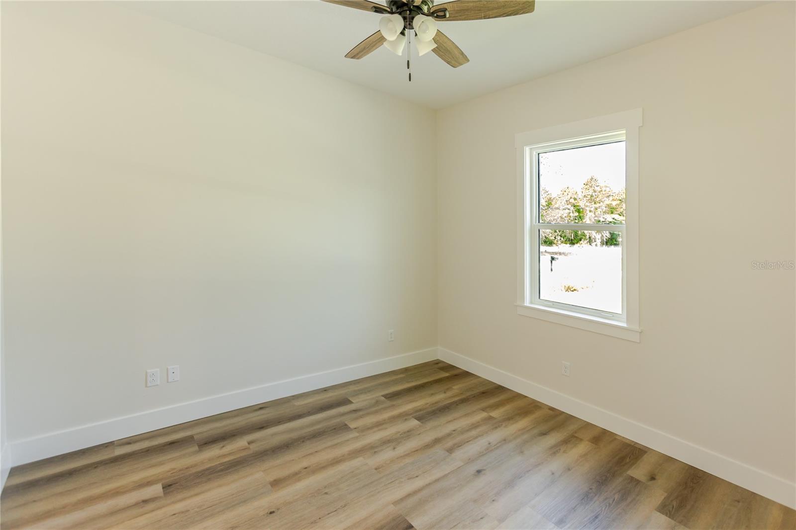 16098 Mellon Rd Property Photo 44