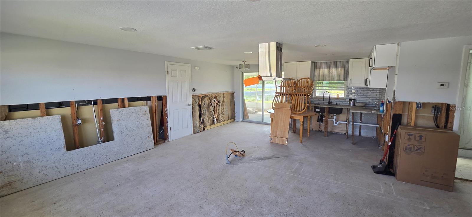 13324 Carol Dr Property Photo 7