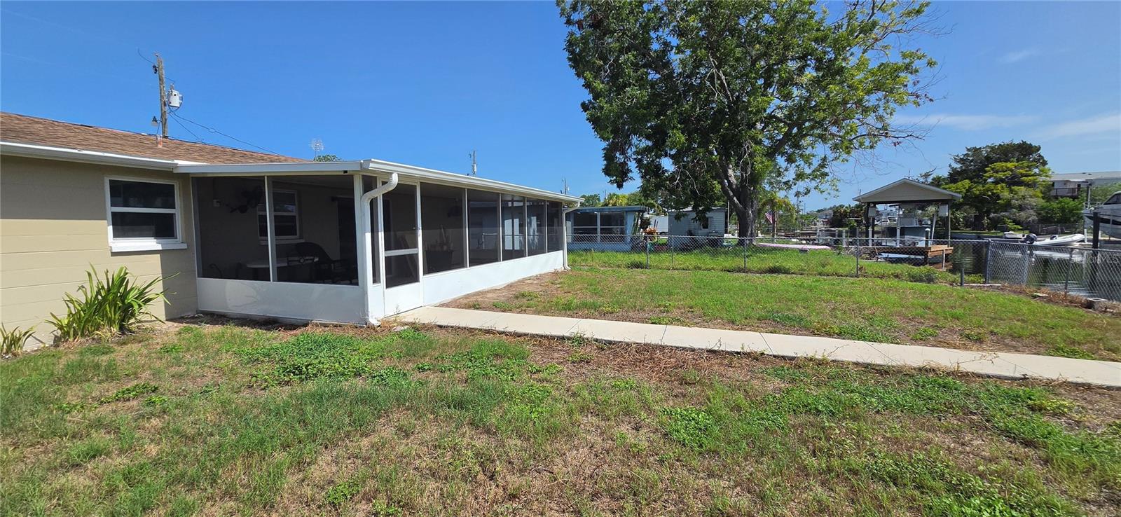 13324 Carol Dr Property Photo 36