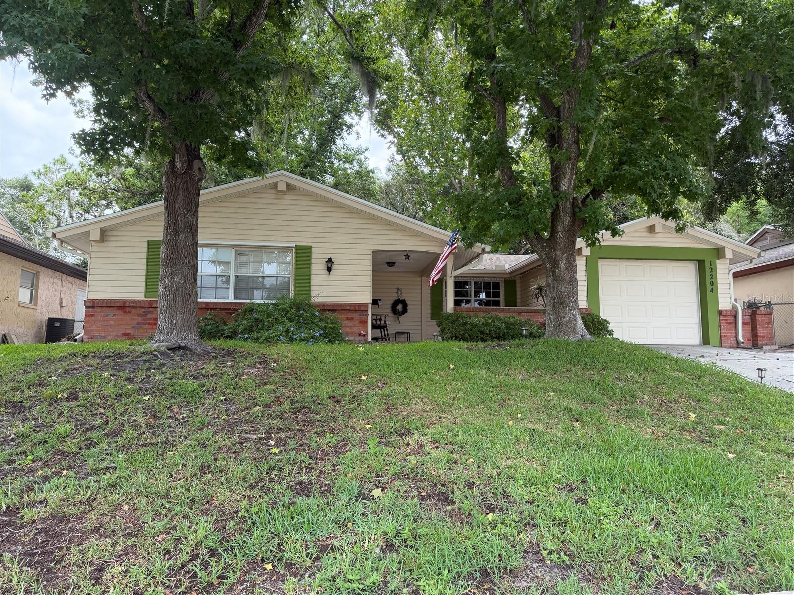 12204 BEAR CREEK LN Property Photo 1