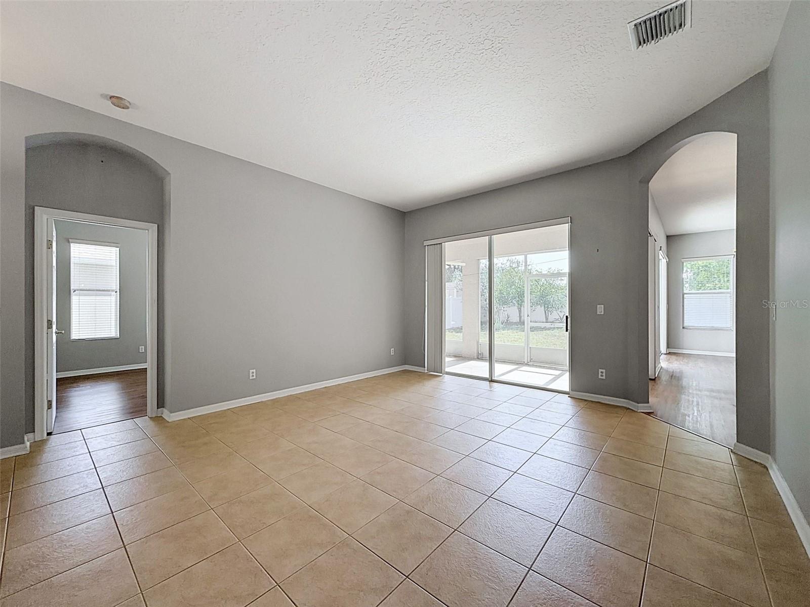 2021 Rutherford Dr Property Photo 11
