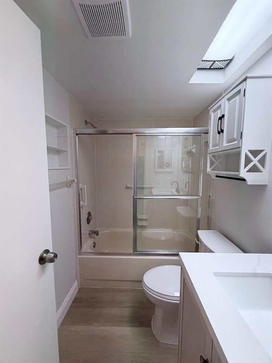 12406 Eagleswood Dr #b Property Photo 9