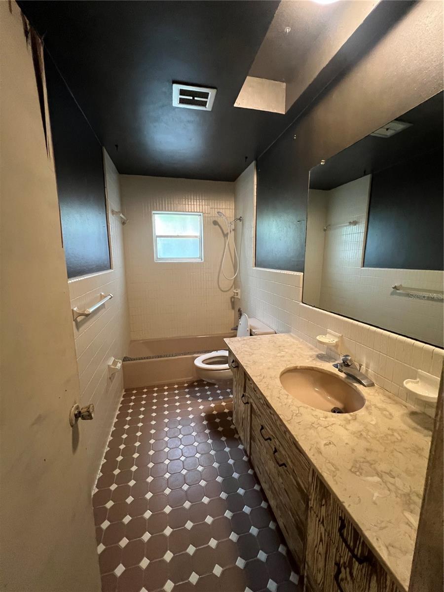 425 Craig Dr Property Photo 18