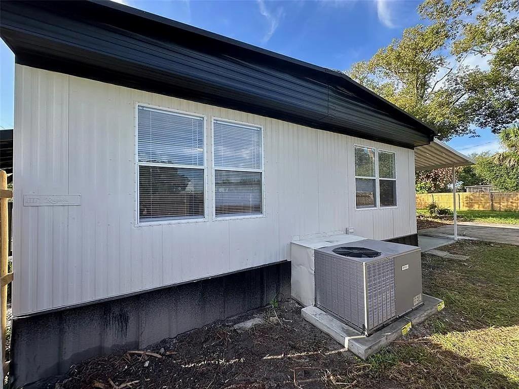 1704 Missouri Ave Property Photo 3