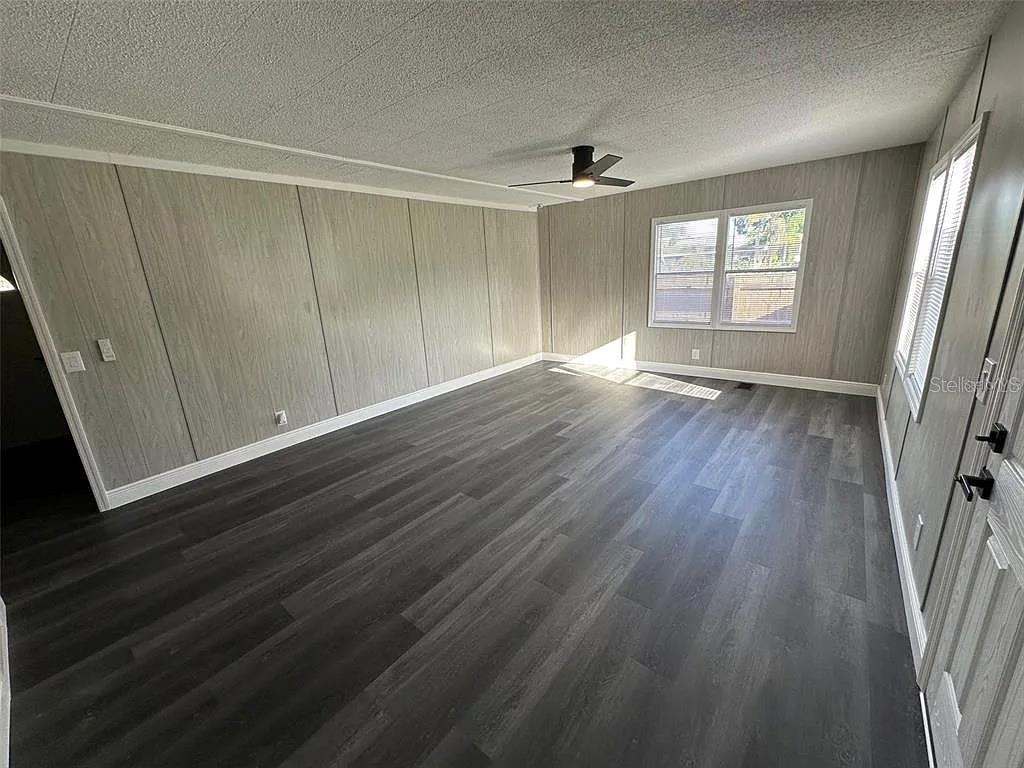 1704 Missouri Ave Property Photo 9