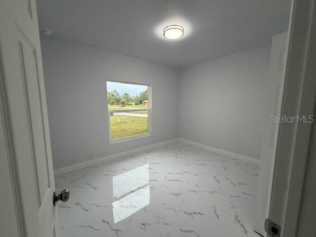 746 Eisenhower Blvd Property Photo 10