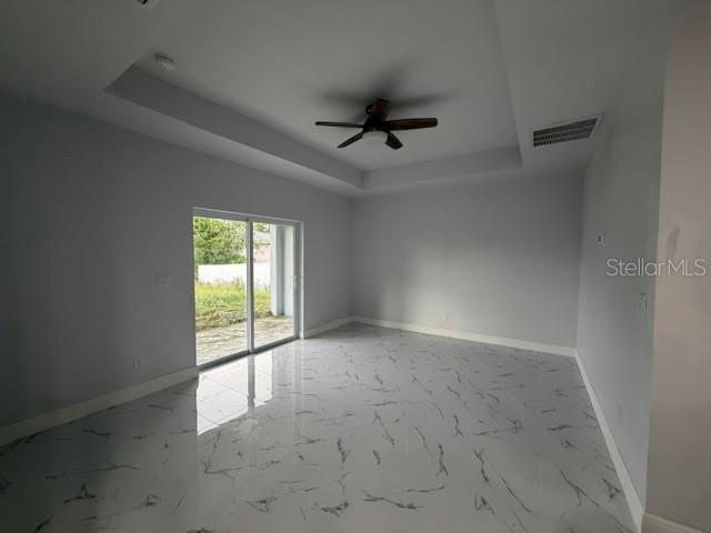 746 Eisenhower Blvd Property Photo 13