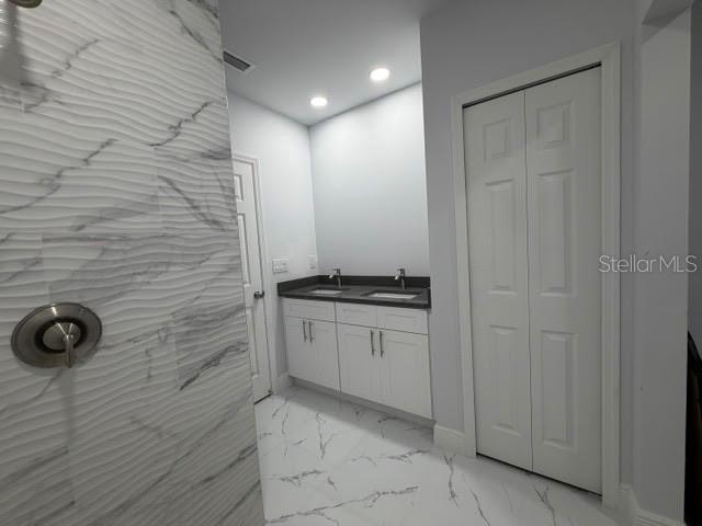746 Eisenhower Blvd Property Photo 15