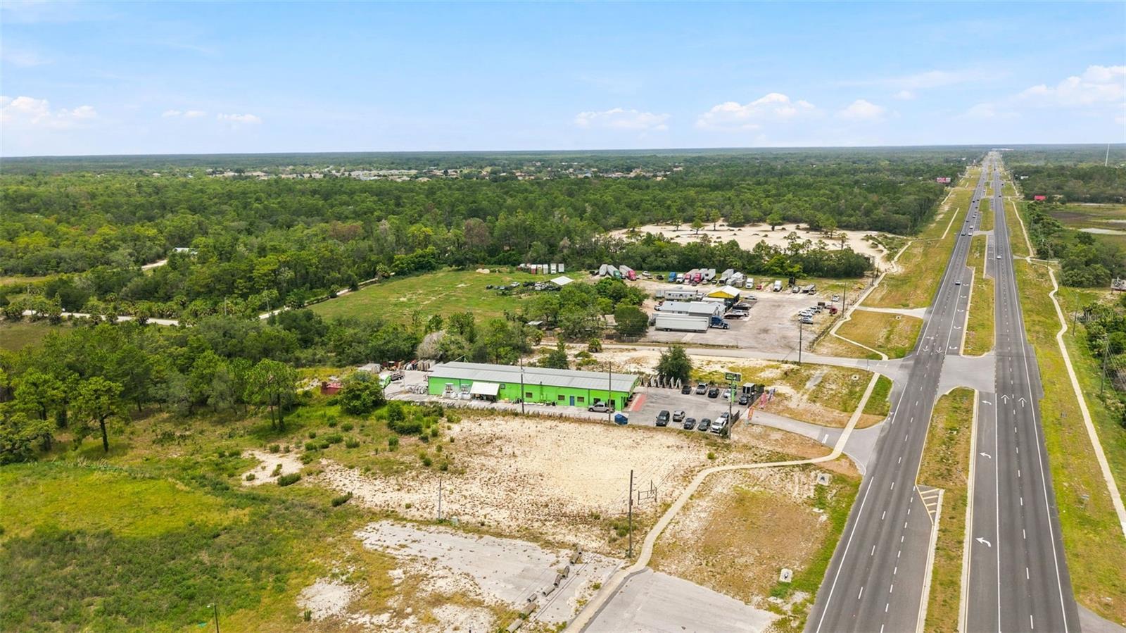 Commercial Way Property Photo 3