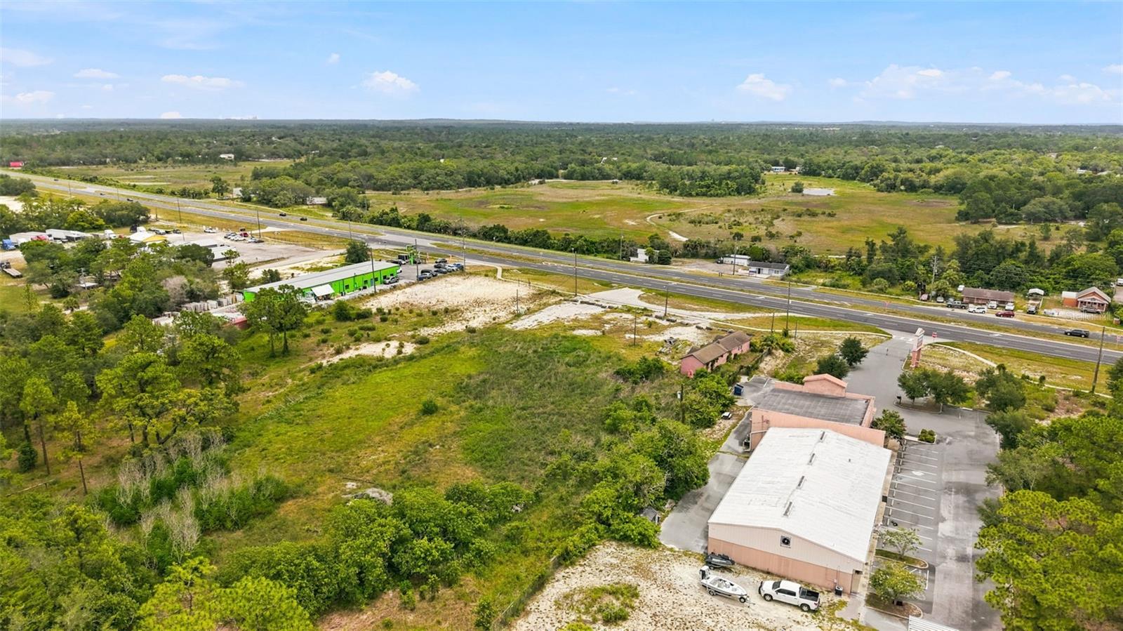 Commercial Way Property Photo 14