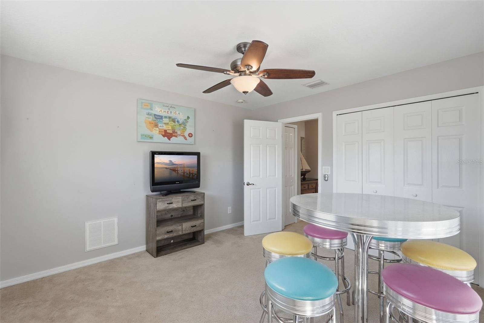 12903 Drakefield Dr Property Photo 46